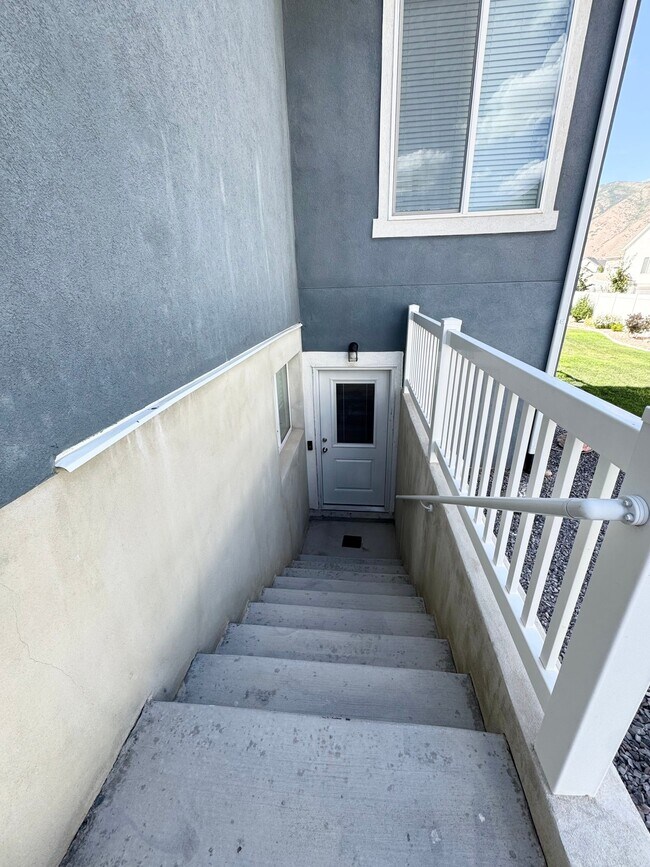 Photo - 538 N 800 W St