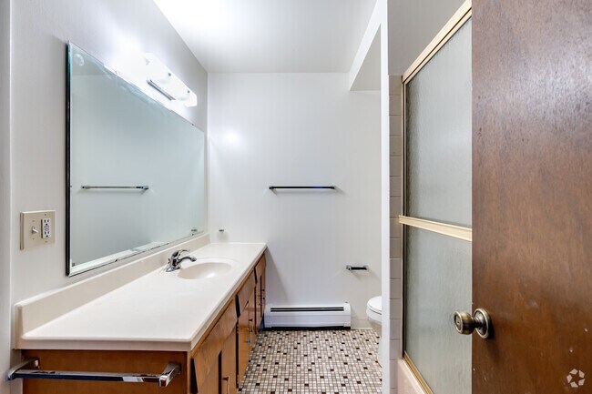 2BR, 1BA - 800SF - Bathroom - The Poplars Apartments