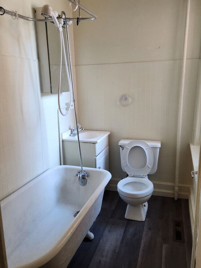 Photo - 920 W. KING STREET Unidad 920 W. KING ST. #1FL