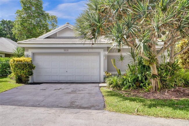Photo - 8820 Woodside Ct Casa