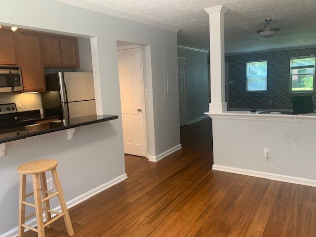 Photo - 225 Winding River Dr