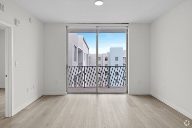 1BR, 1BA- 618SF - Living Room
