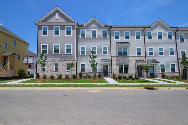 Building Photo - 612 Amaranth Dr