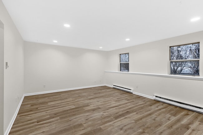 5 Horizon View Dr W