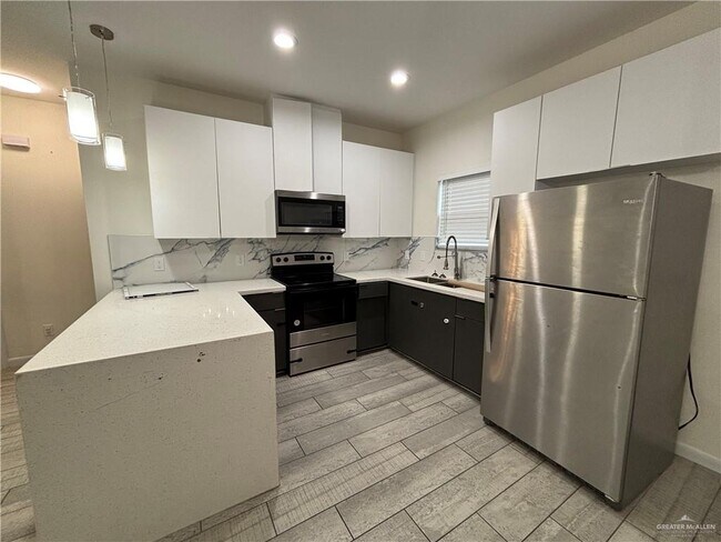 Photo - 27 Lauryn Dr Unit 3