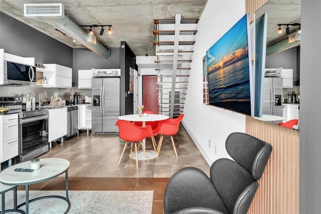 Photo - 690 SW 1st Ct Unidad 1716