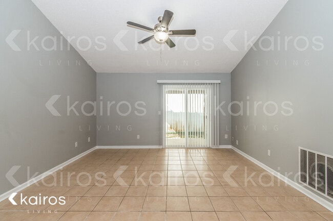1846 Manitoba Ct N