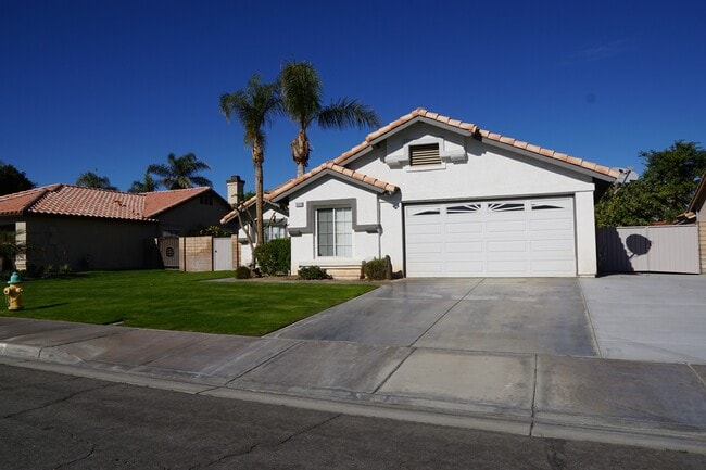 Building Photo - 78870 Sonesta Way