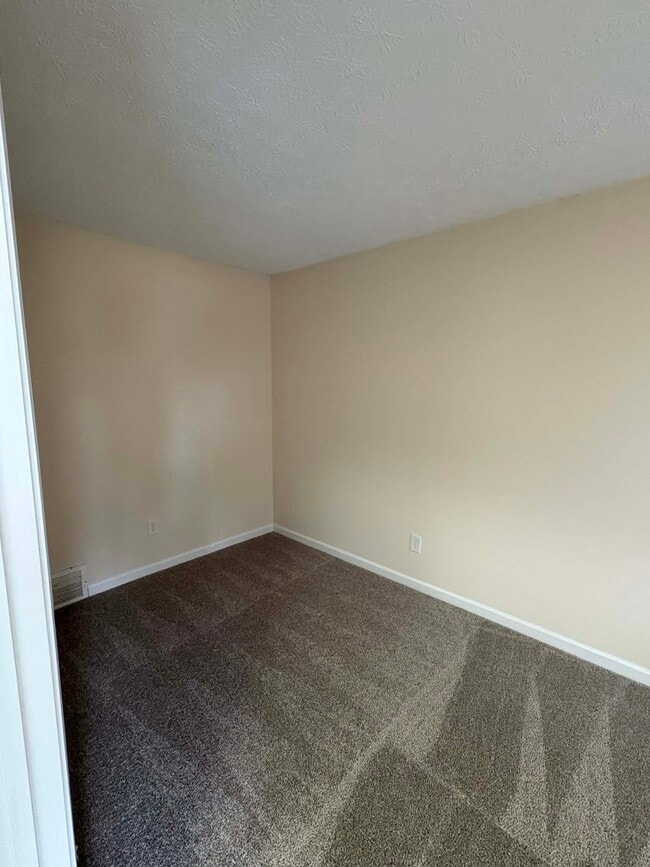 Photo - 1615 Highland Way