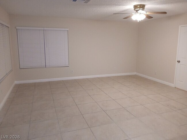 Photo - 4015 Ridgewood Ave