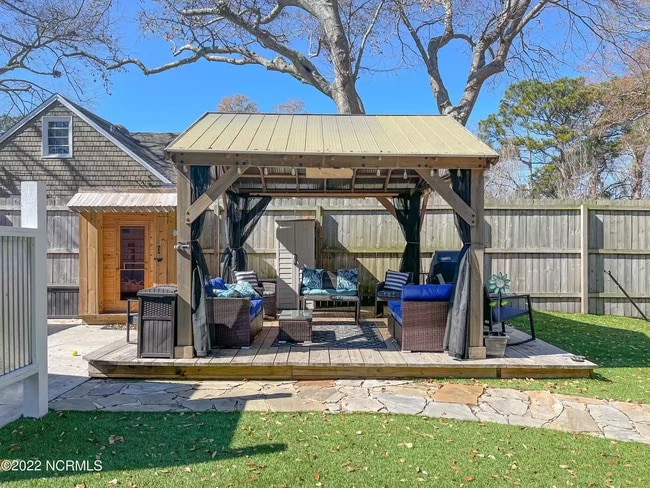 Photo - 4125 Peachtree Ave