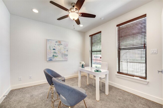 Photo - 1706 Alamo St