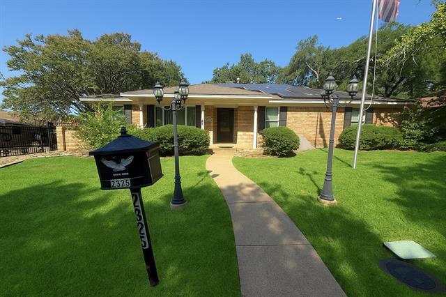Building Photo - 2325 Ravenwood Dr Rental
