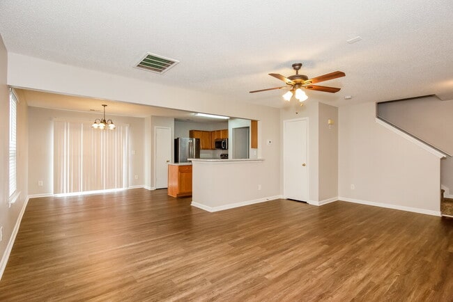 Photo - 11619 Stewarts Crossing Dr