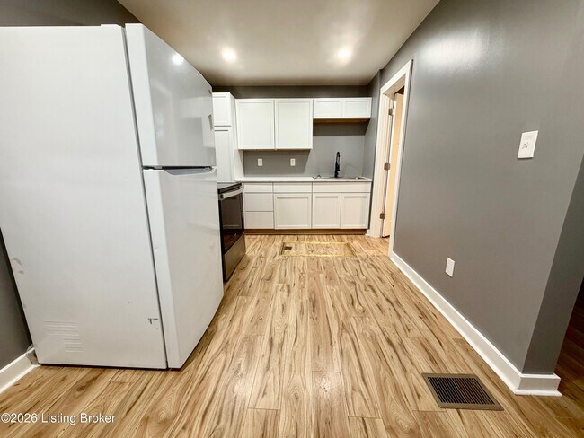 Photo - 112 N 18th St