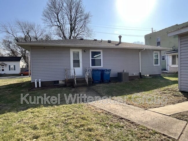 Photo - 221 Gilbert St