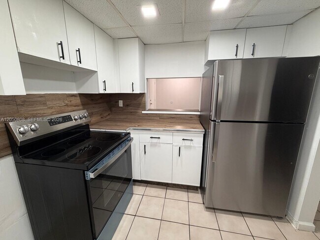 Photo - 13700 SW 62nd St Unit 143