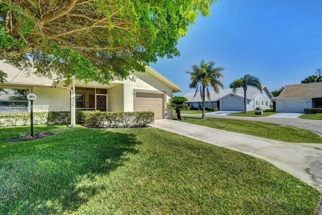 Photo - 3212 Anthony Cir S