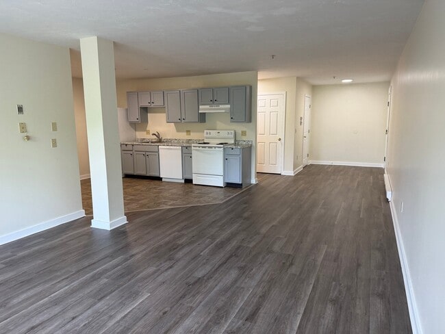 Photo - 30 Gatehouse Rd Unit 301