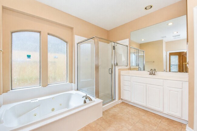 Photo - 21223 Pennshore Ln