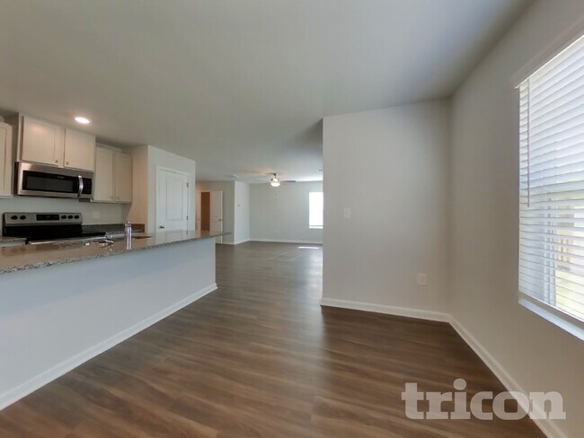 Photo - 561 Fairview Oak Pl