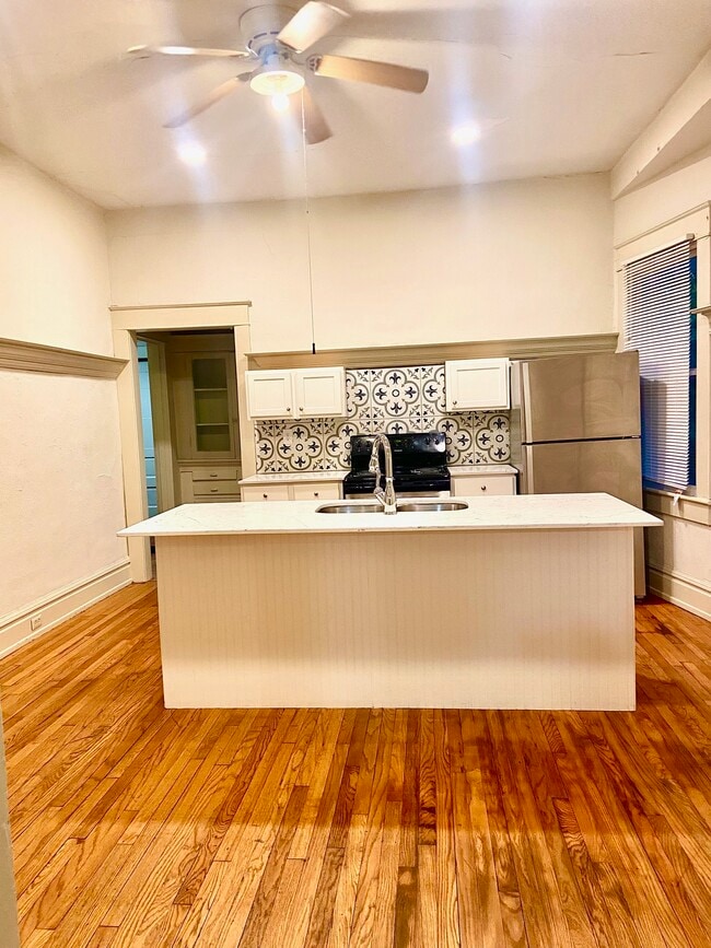 Photo - 1432 12th St S