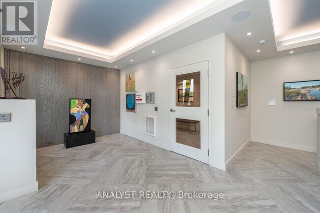 Photo - 306 Essa Rd Unité 404