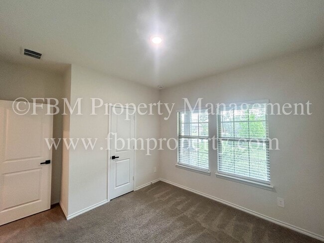 935 Keystone Ct