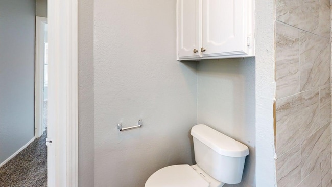 Davis-Square-C3-2-Bathroom 2.jpg