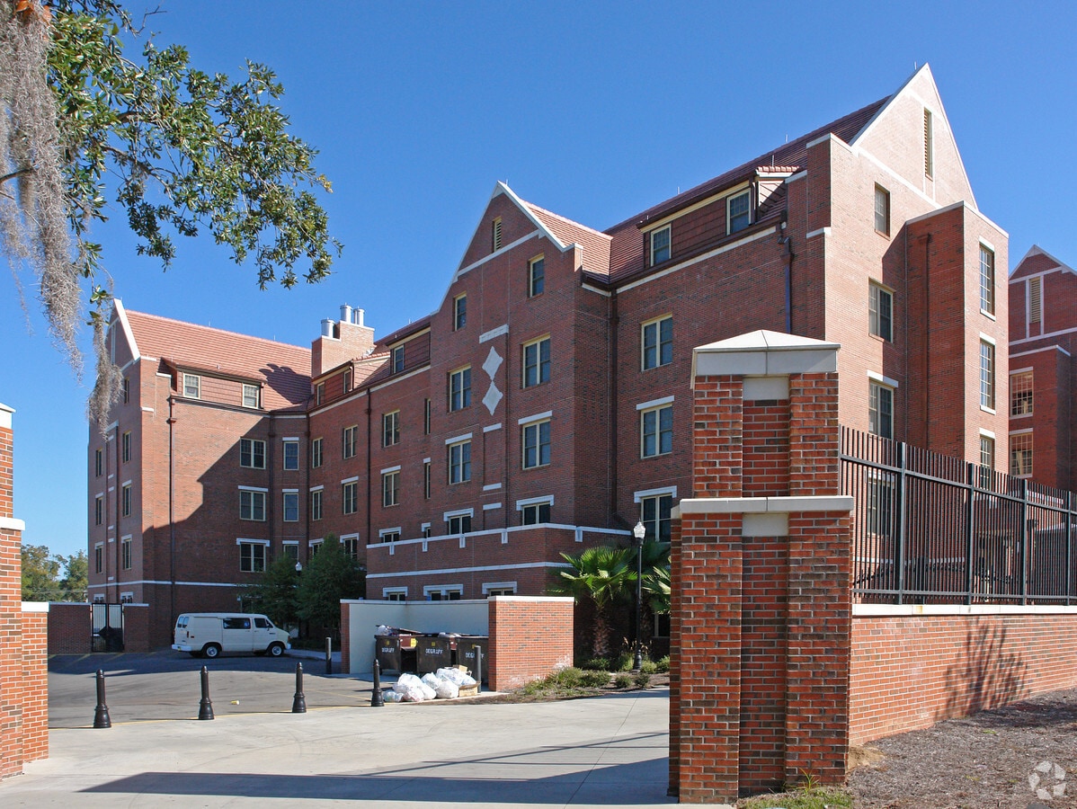 Photo - DeGraff Residence Hall