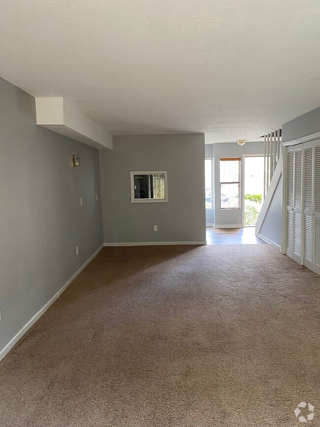 Building Photo - Forest Hills Racquet Club Rental Available...