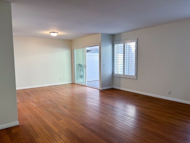 Photo - 3 Bedroom + 2.5 Bathroom Condo | Ralston Village Community | Ventura | Unfurnished