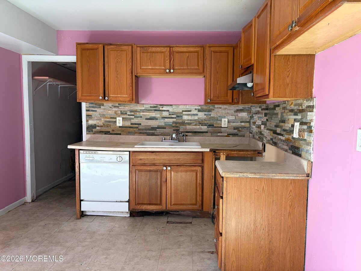 Photo - 165 Village Dr