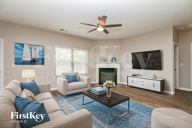 Photo - 2057 Massey Ln