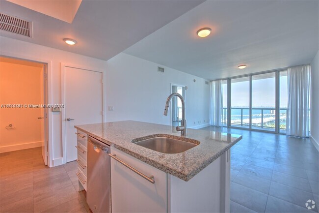 Building Photo - 888 Biscayne Blvd Unit 2410 Rental