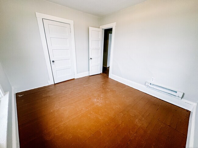 Photo - 1 E Main St Unit J