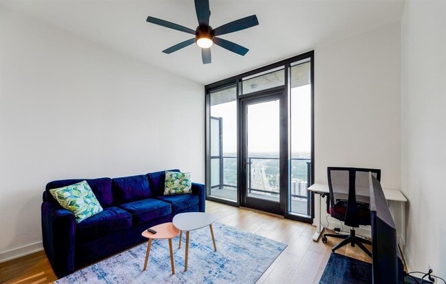 Building Photo - 84 Northeast Dr Unit 3708