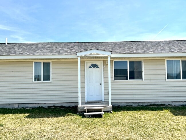 Building Photo - 7935 Avocet Dr Unit C