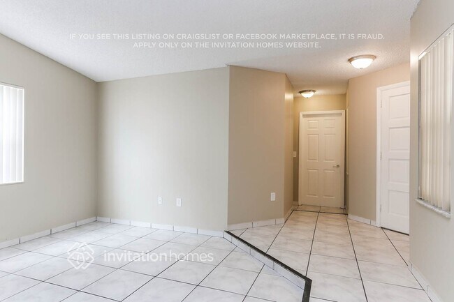 Photo - 4705 SW 143rd Ave