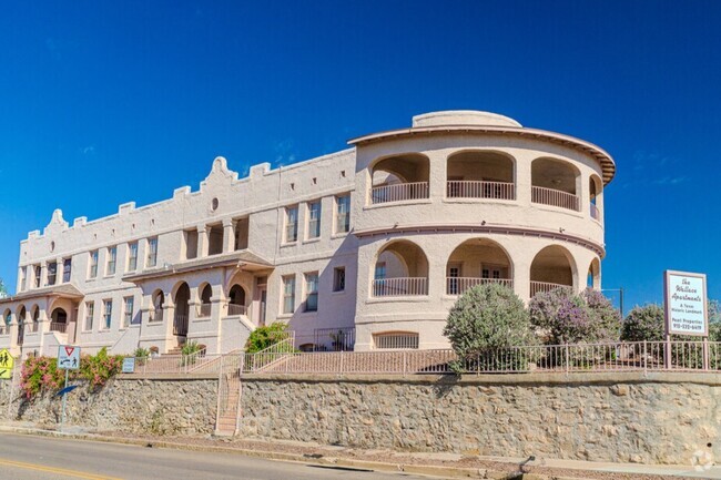 Building Photo - The Wallace Apartments