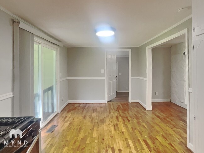 Photo - 997 Kerr Rd