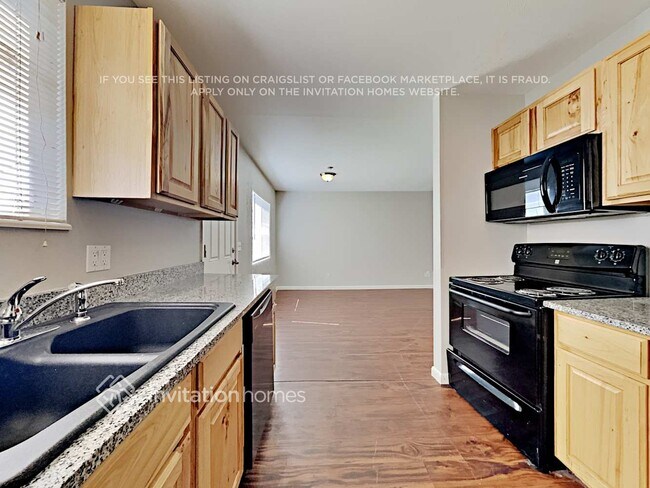 Photo - 9731 W 104th Dr