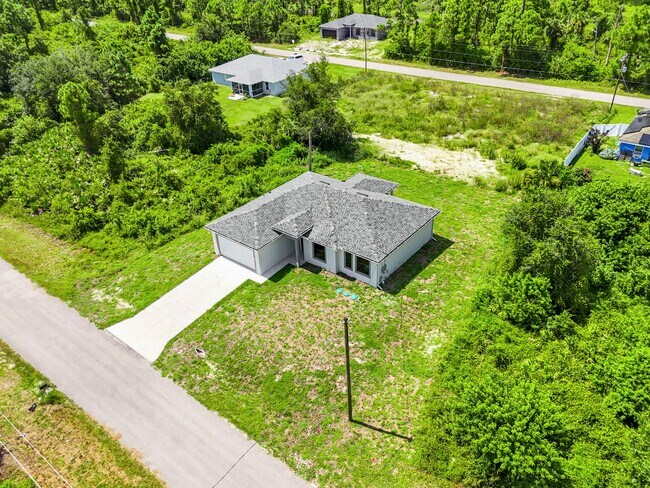 Photo - 556 Sherwood Ave S