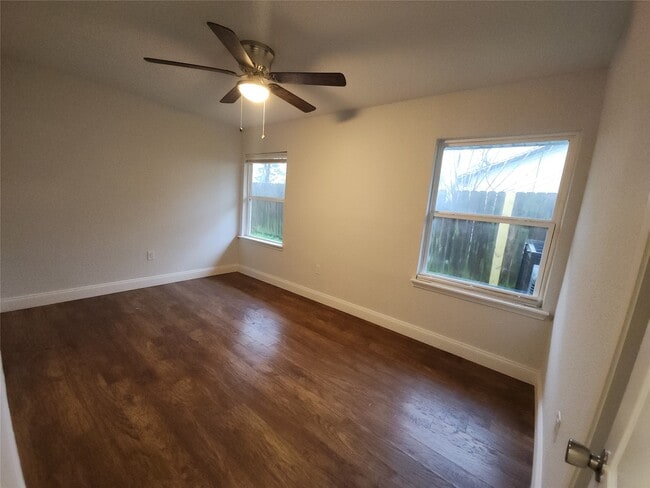 Building Photo - 5231 Balkin St Rental