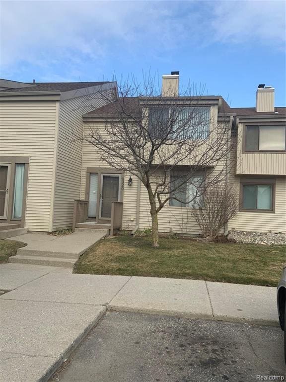 Building Photo - 6320 Laurentian Ct