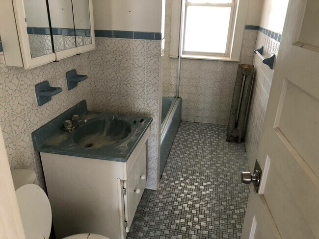 Photo - 1901 Beacon St Unit 2F