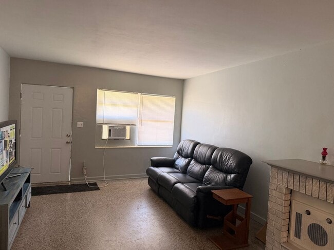 Photo - 602 Josephine St