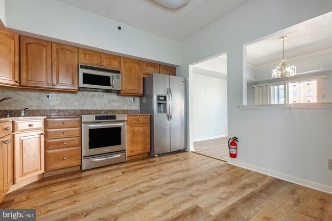Building Photo - 6161 Main St Unit Voorhees