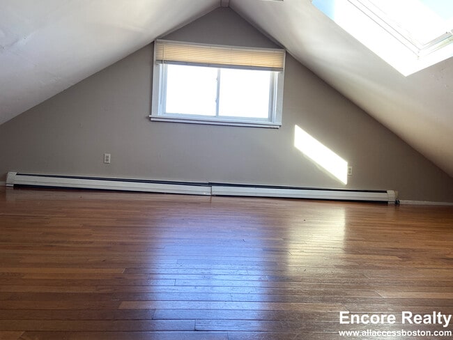 Photo - 8-8 Sunset St Unit 4