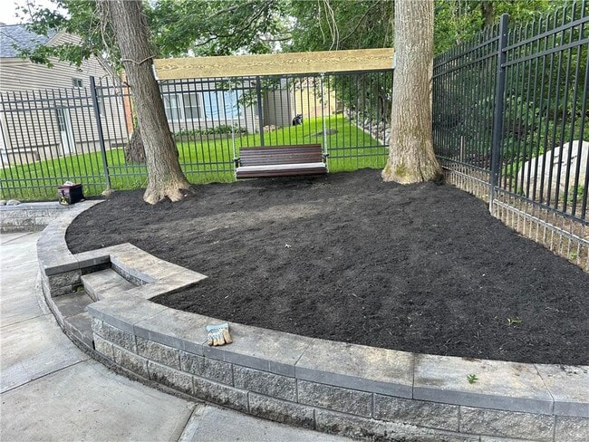 Photo - 535 Hancock St